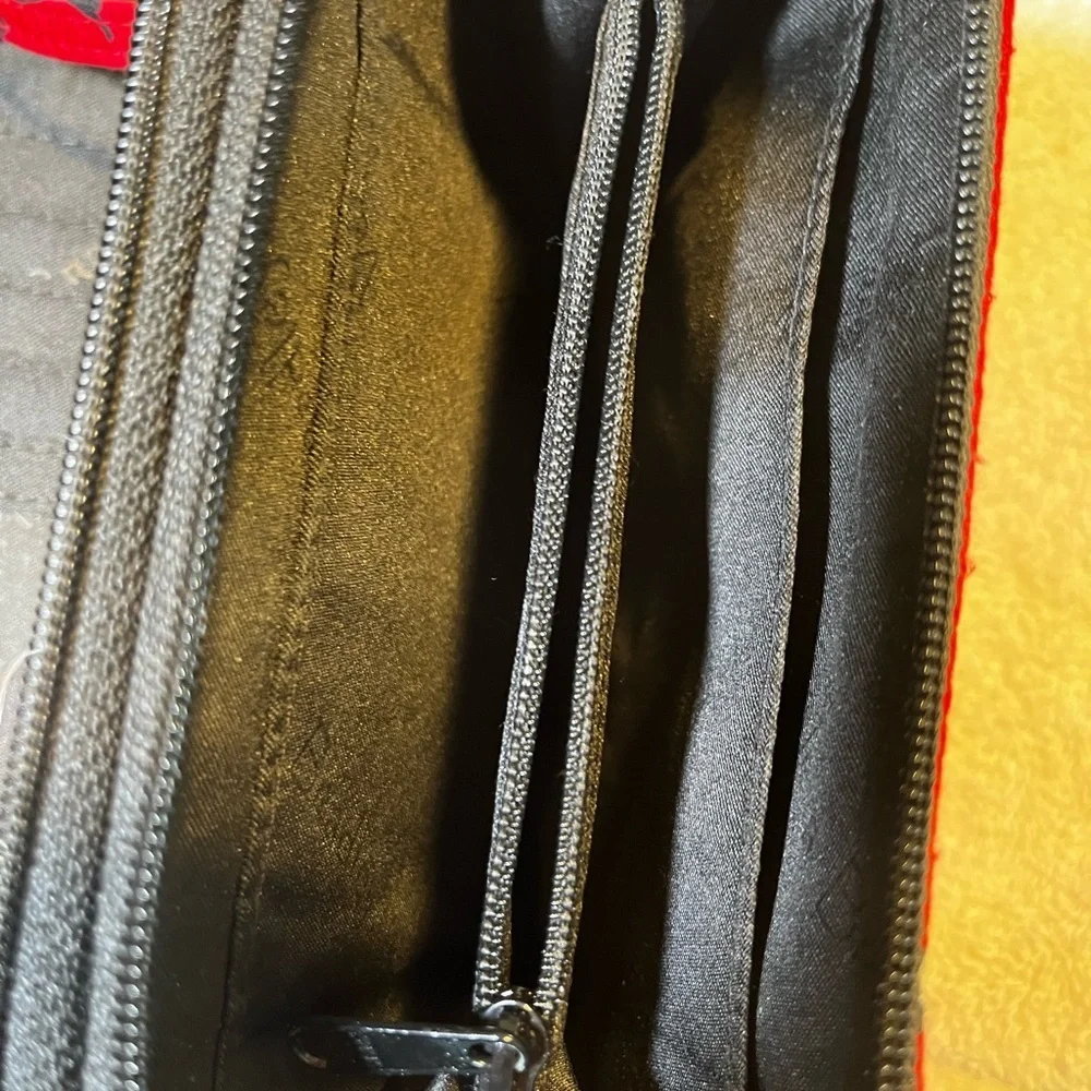 🐧 Vera Bradley Penguin Print RFID Crossbody Wallet 🎒